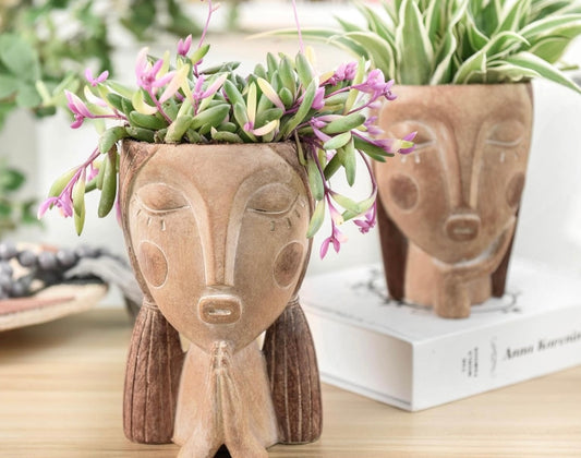 Anjali Mudra Planter